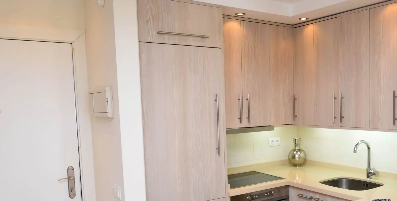 Sale of studio in Elviria 3