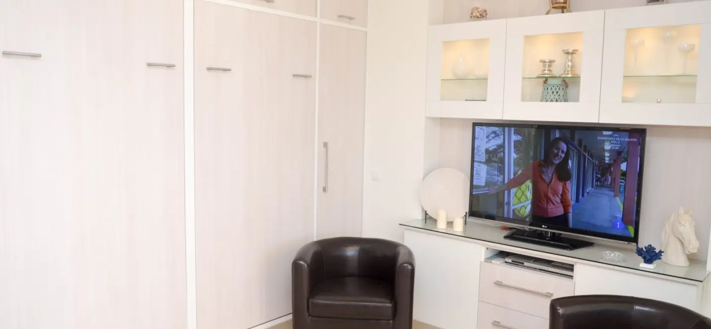 Sale of studio in Elviria 3