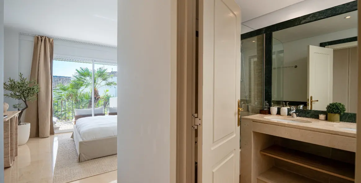 Продажа апартаментов на среднем этаже в La Quinta 14