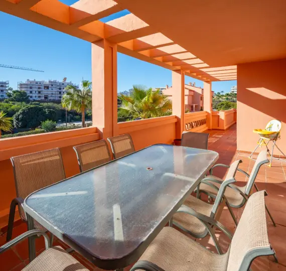 Sale of ground floor apartment in El Faro