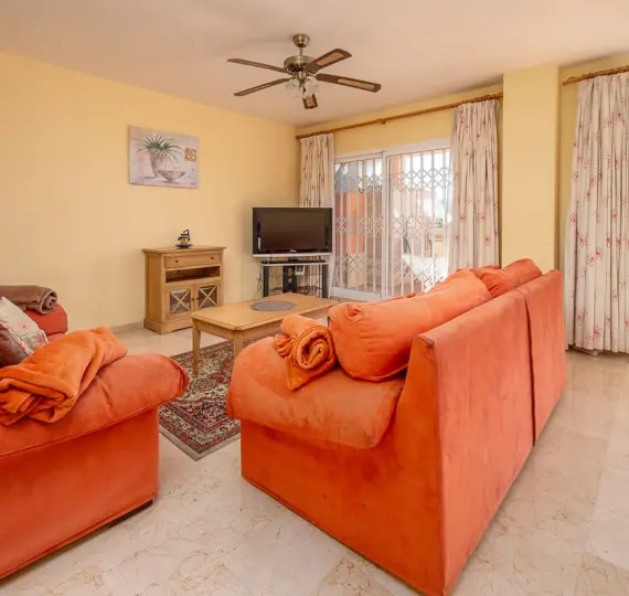 Sale of ground floor apartment in El Faro