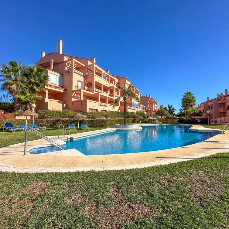 Venta de apartamento en planta baja en El Faro