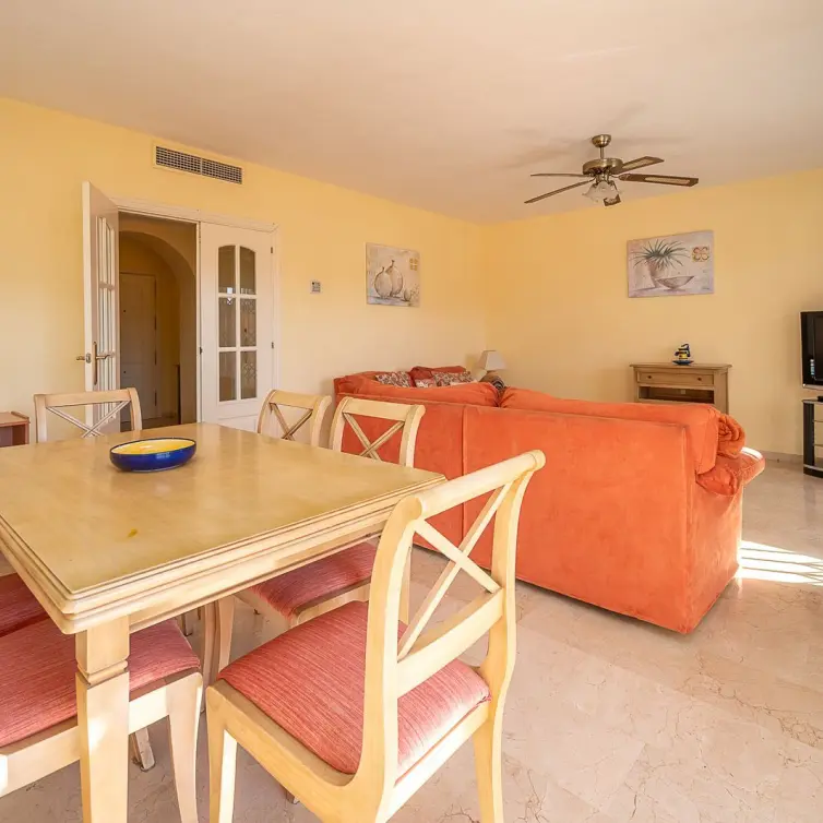 Venta de apartamento en planta baja en El Faro