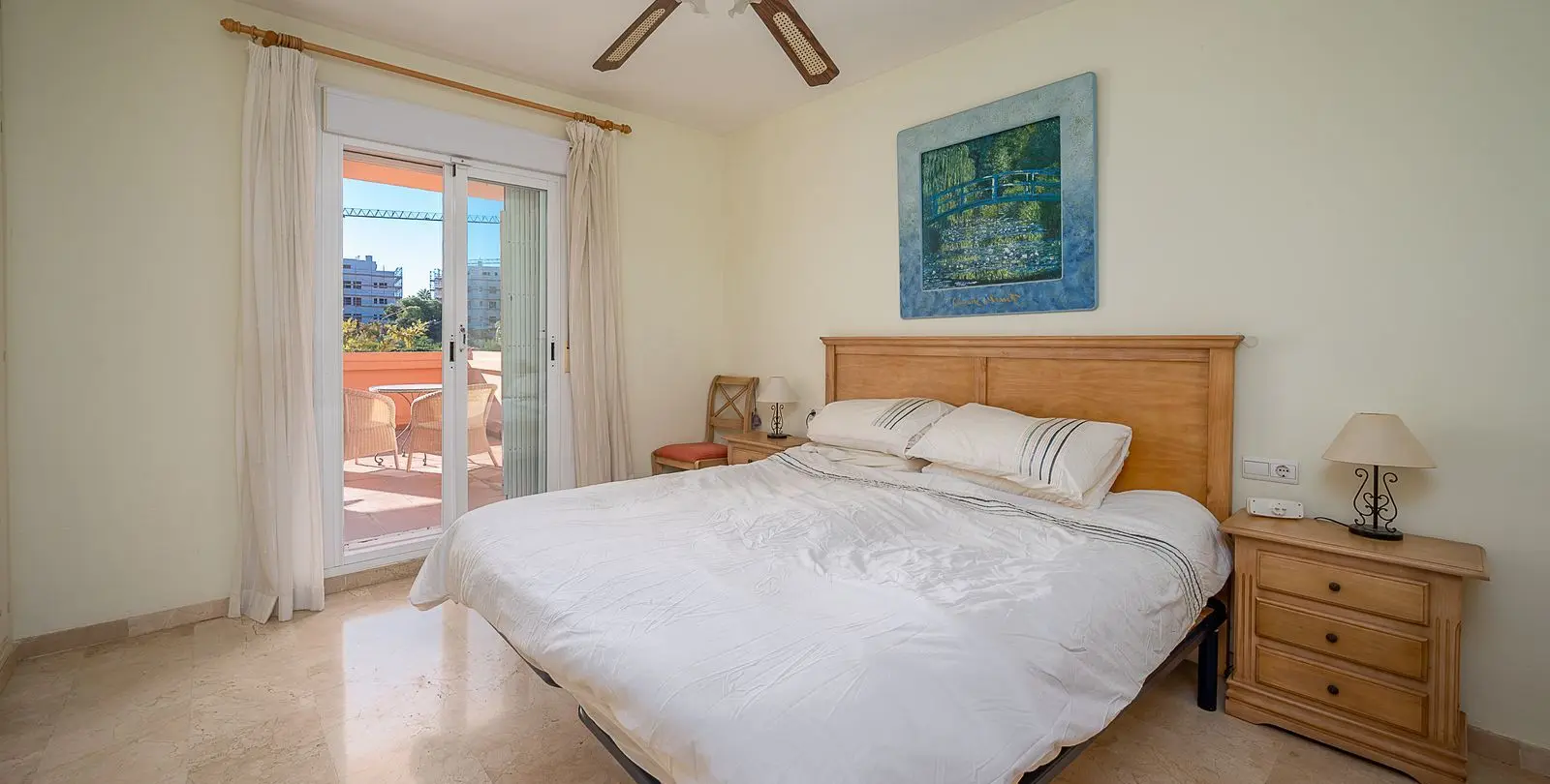 Venta de apartamento en planta baja en El Faro 13