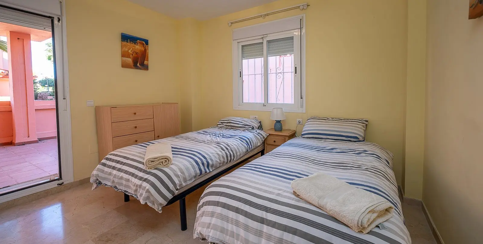 Venta de apartamento en planta baja en El Faro 20