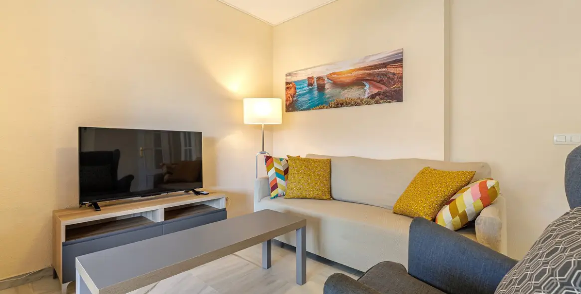 Sale of middle floor apartment in Benalmadena 3