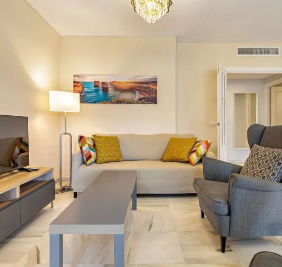 Sale of middle floor apartment in Benalmadena