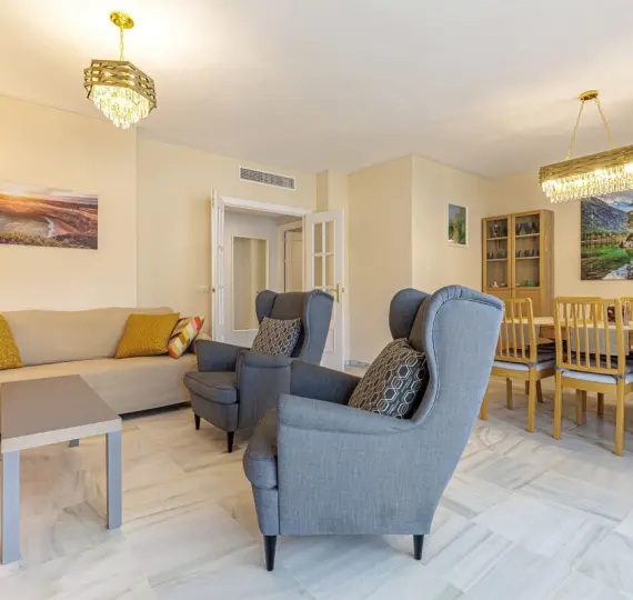 Sale of middle floor apartment in Benalmadena