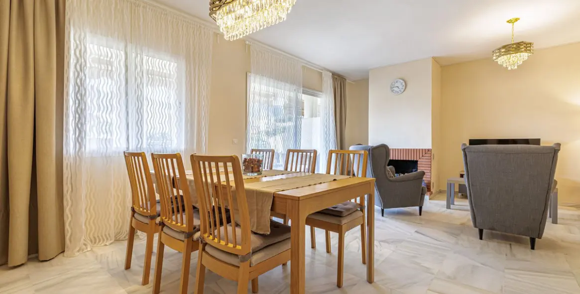 Sale of middle floor apartment in Benalmadena 9