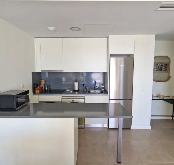 Middle floor apartment R5218075