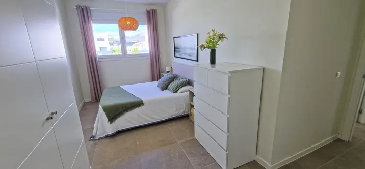 Sale of middle floor apartment in Estepona 4