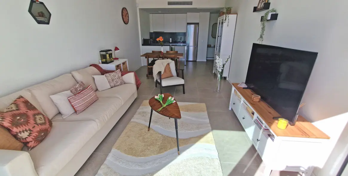 Sale of middle floor apartment in Estepona 9
