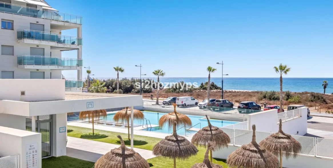 Sale of middle floor apartment in Torrox 1