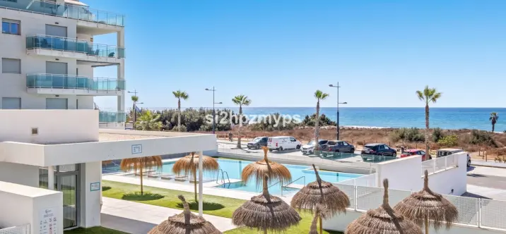 Sale of middle floor apartment in Torrox 0
