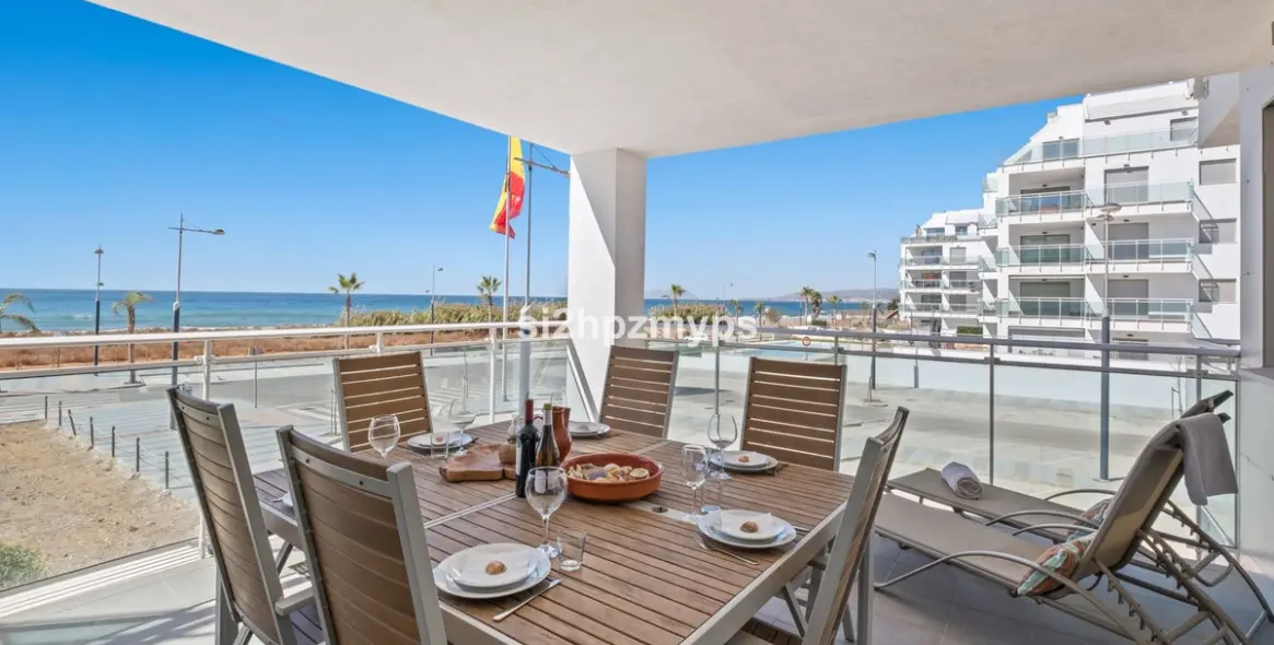 Sale of middle floor apartment in Torrox 3