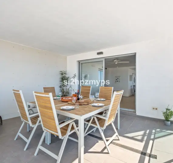 Sale of middle floor apartment in Torrox