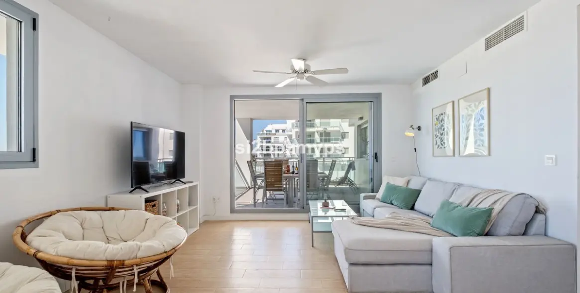 Sale of middle floor apartment in Torrox 8