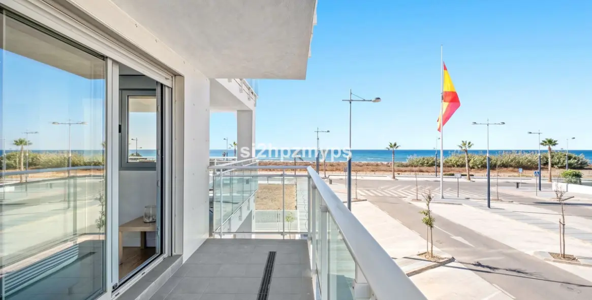 Sale of middle floor apartment in Torrox 19