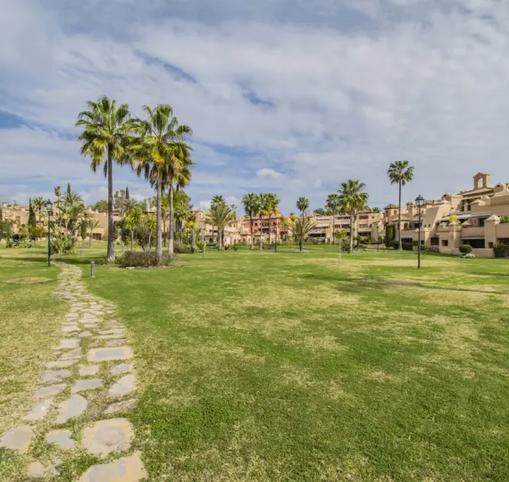 Sale of ground floor apartment in Atalaya