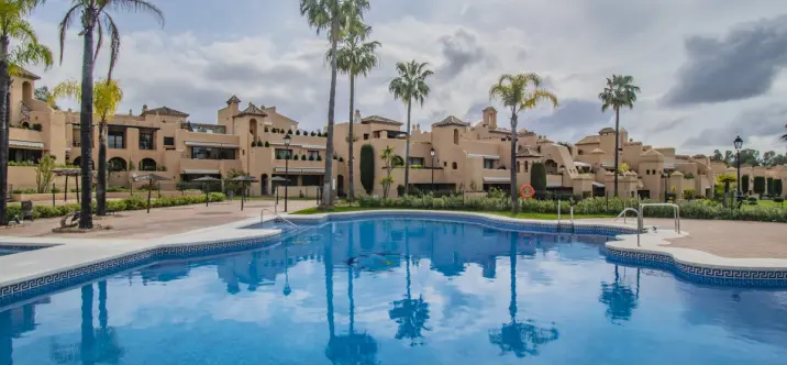 Sale of ground floor apartment in Atalaya 4
