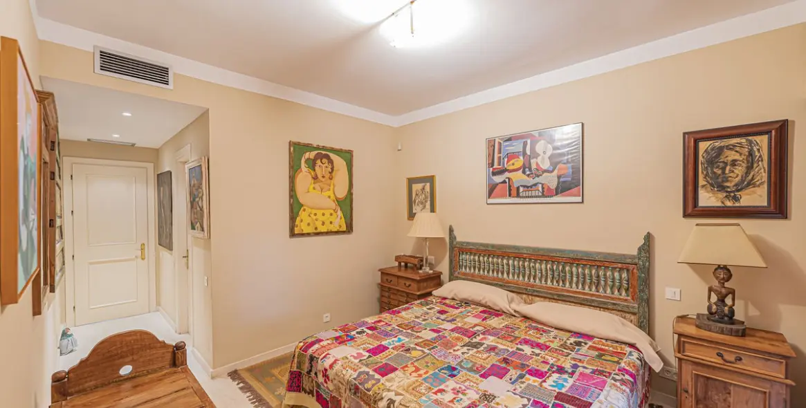 Sale of ground floor apartment in Atalaya 18