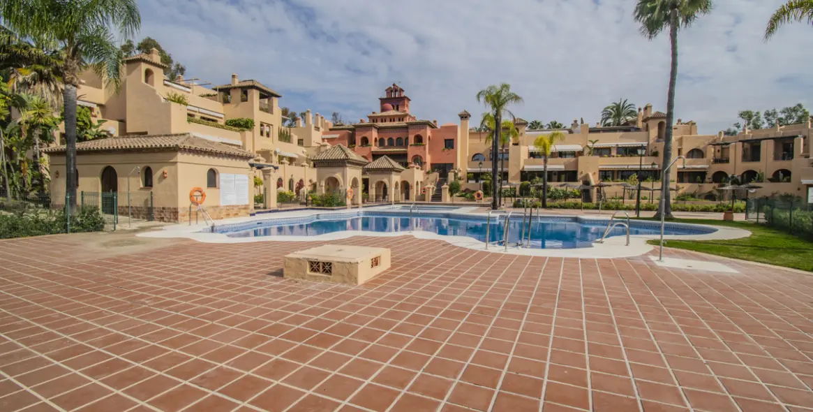 Venta de apartamento en planta baja en Atalaya 28