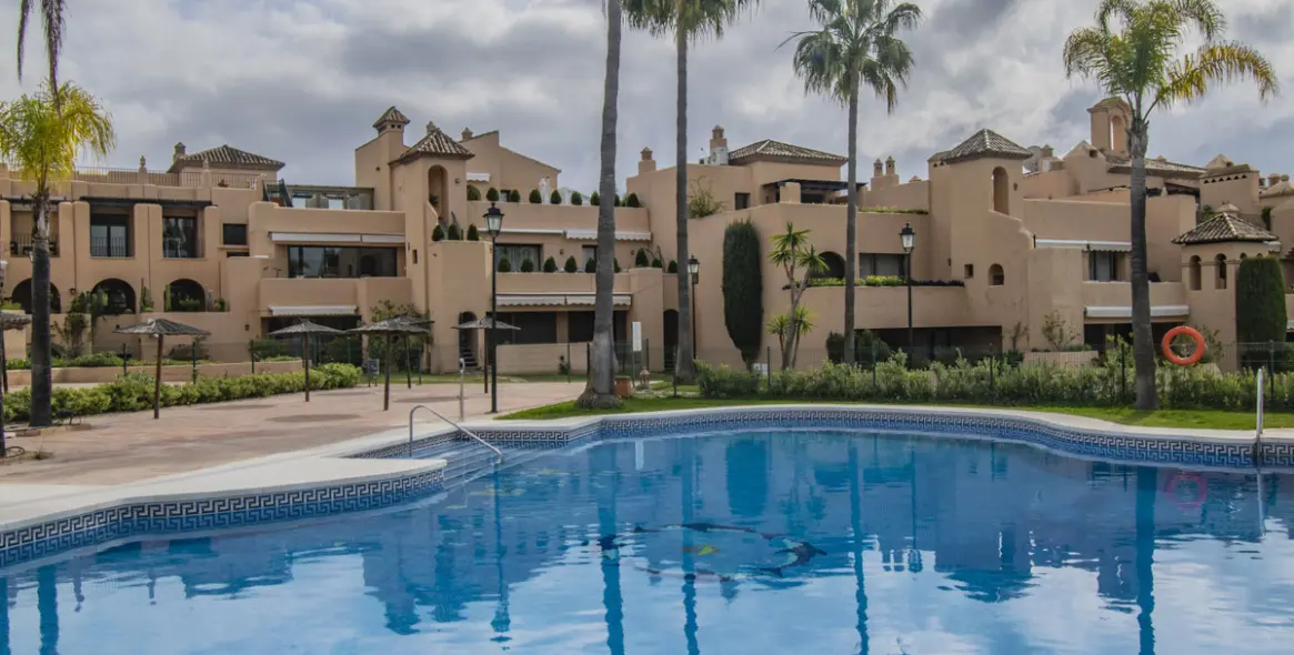 Venta de apartamento en planta baja en Atalaya 30