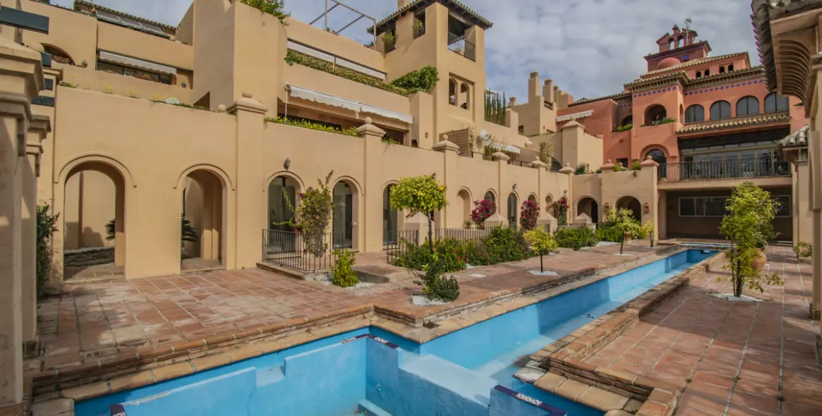 Venta de apartamento en planta baja en Atalaya 31