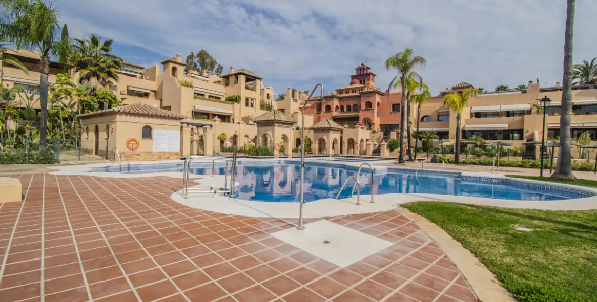 Venta de apartamento en planta baja en Atalaya 32