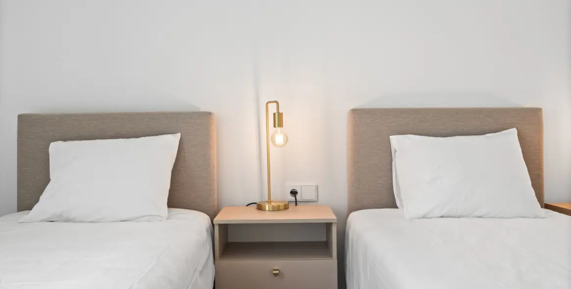 Sale of penthouse in Estepona 18