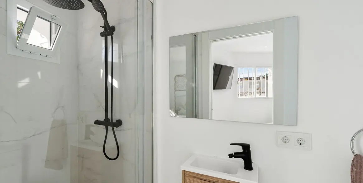 Sale of semi-detached house in Nueva Andalucía 25