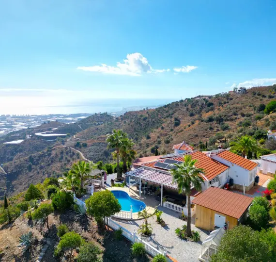 Detached villa R5216437