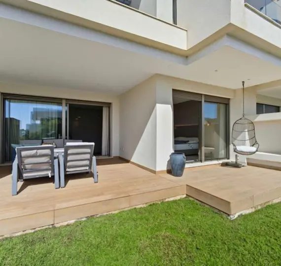 Ground floor apartment R5237818