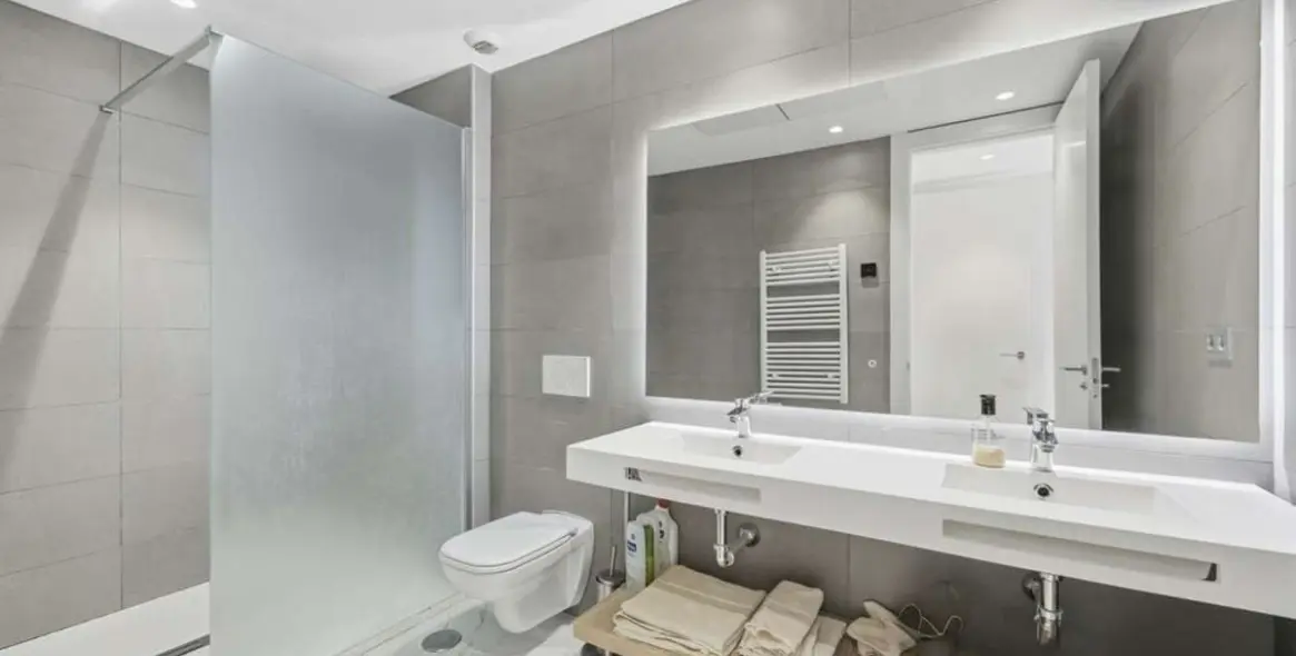 Sale of ground floor apartment in Estepona (district Estepona) 8