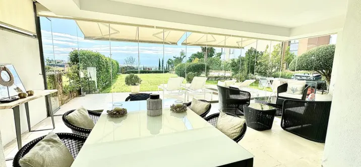 Продажа апартаментов на первом этаже в Los Flamingos 1