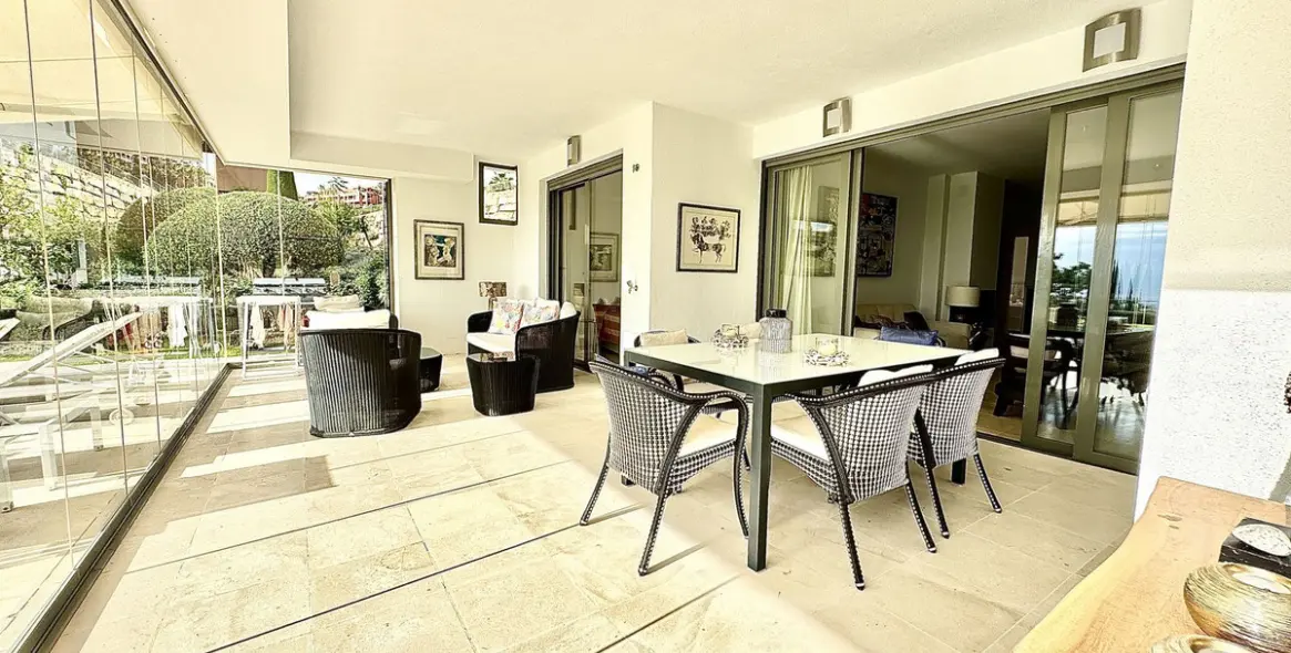 Продажа апартаментов на первом этаже в Los Flamingos 5