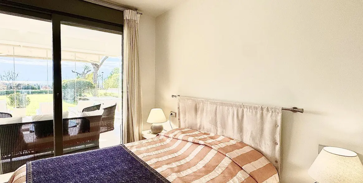 Продажа апартаментов на первом этаже в Los Flamingos 11