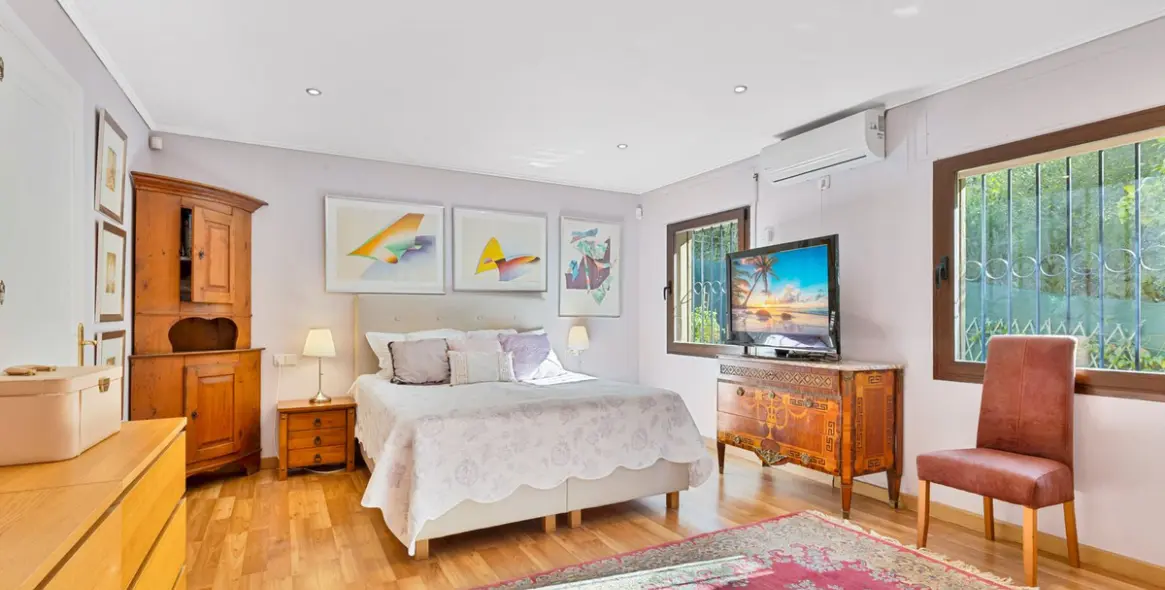 Продажа  отдельно стоящей виллы в Campo Mijas 13