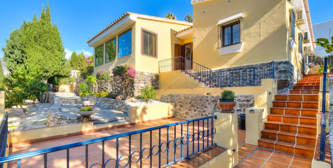 Продажа  отдельно стоящей виллы в Campo Mijas 27