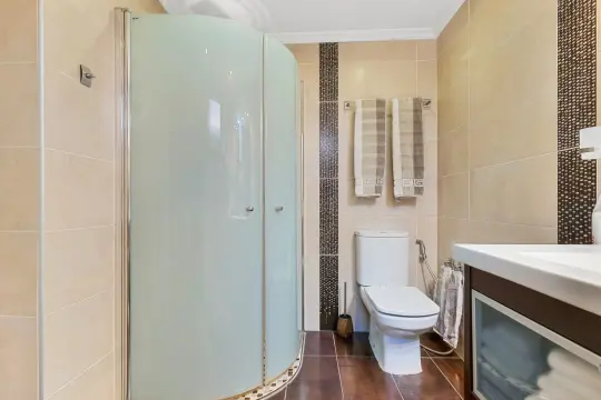 Image 16 thumb