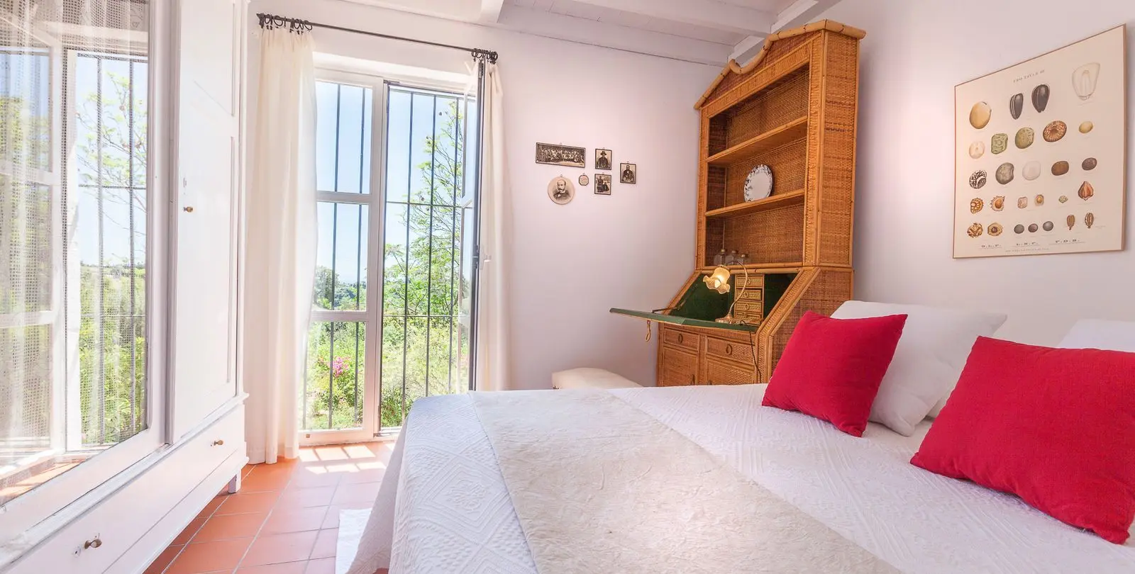 Short-term rent of detached villa in Estepona 3