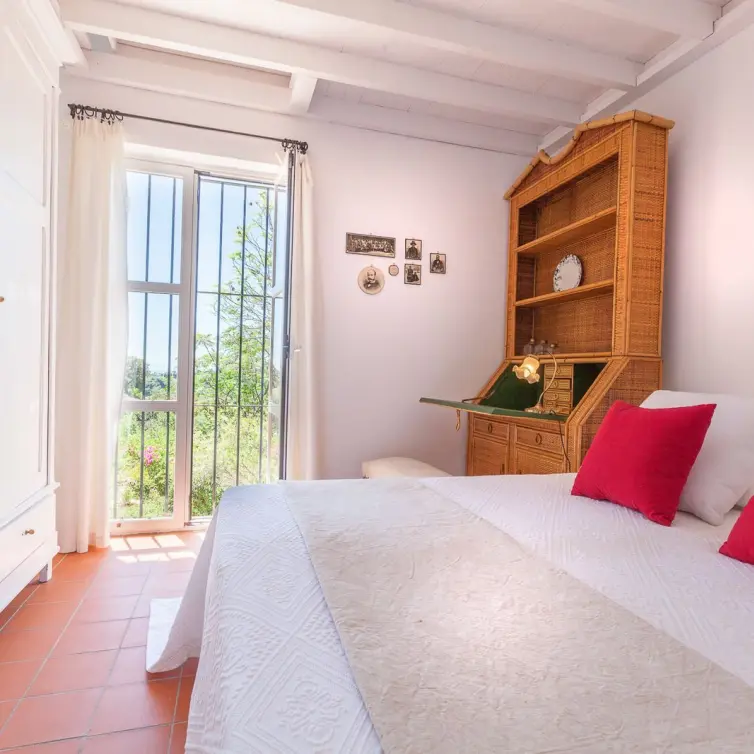 Short-term rent of detached villa in Estepona