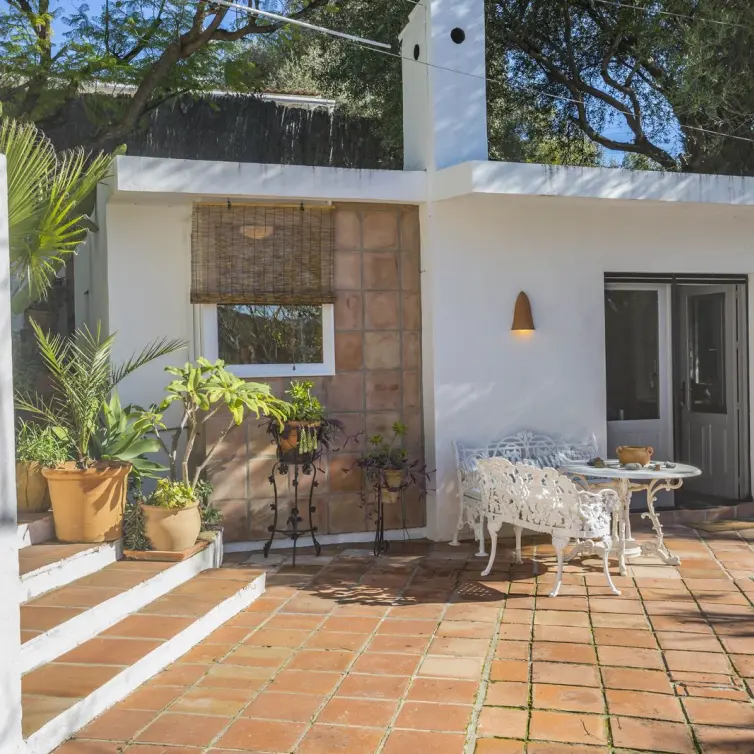 Short-term rent of detached villa in Estepona