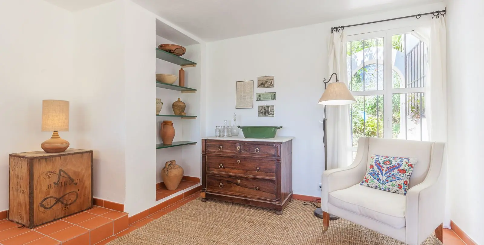 Short-term rent of detached villa in Estepona 8