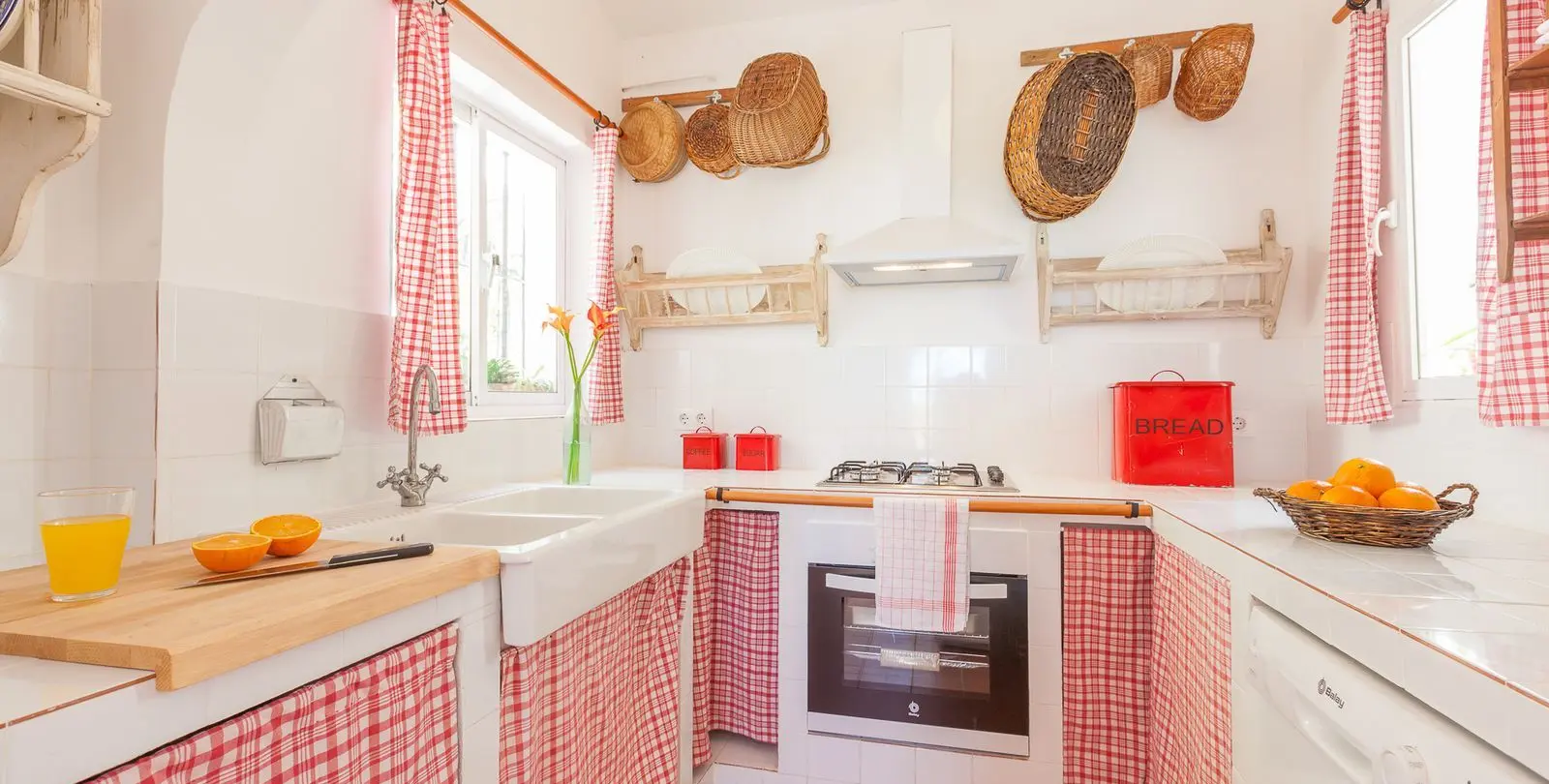 Short-term rent of detached villa in Estepona 18
