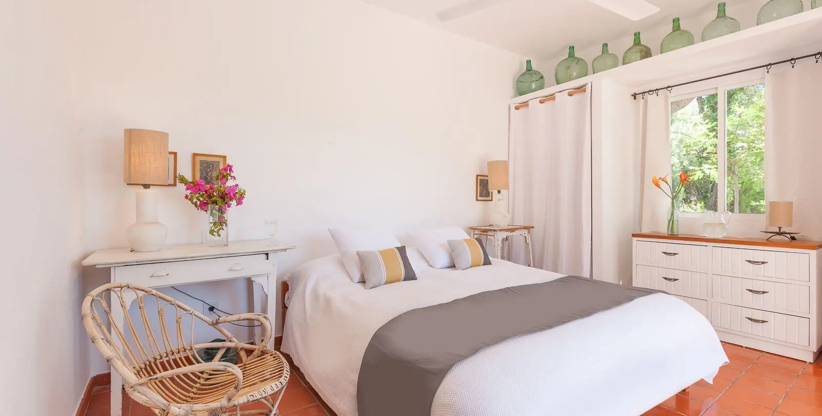 Short-term rent of detached villa in Estepona 20