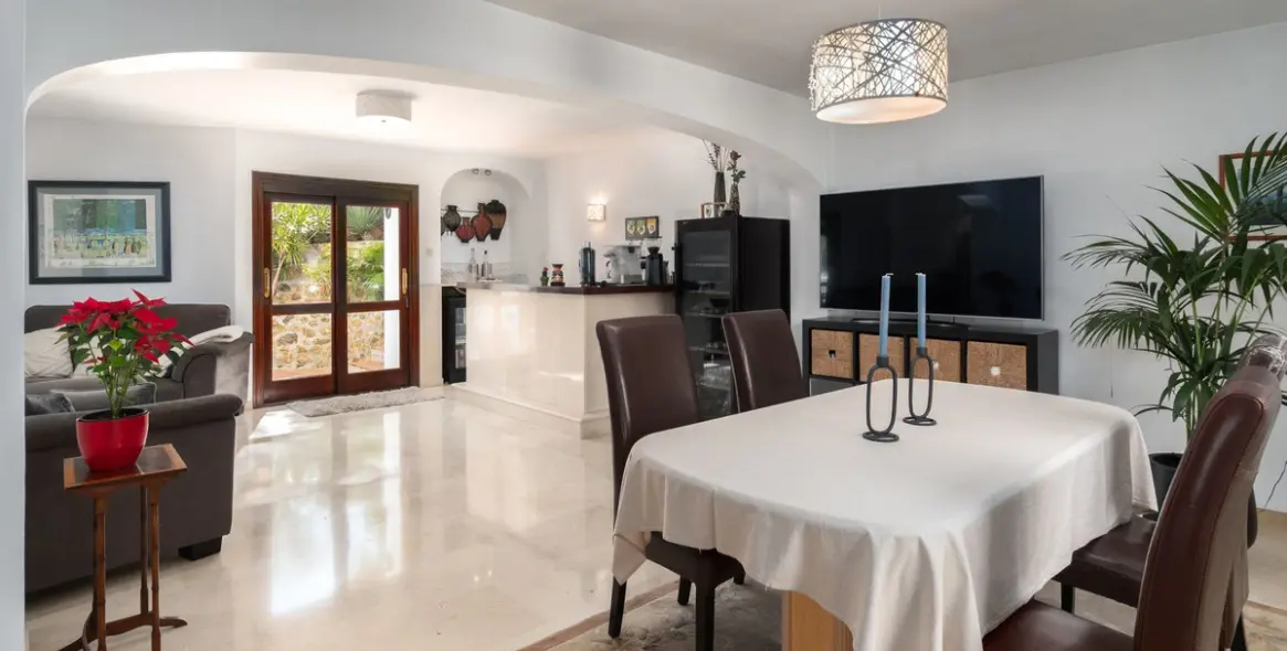 Sale of detached villa in Mijas 13