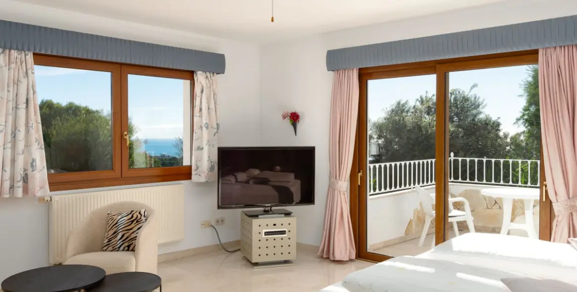 Sale of detached villa in Mijas 17