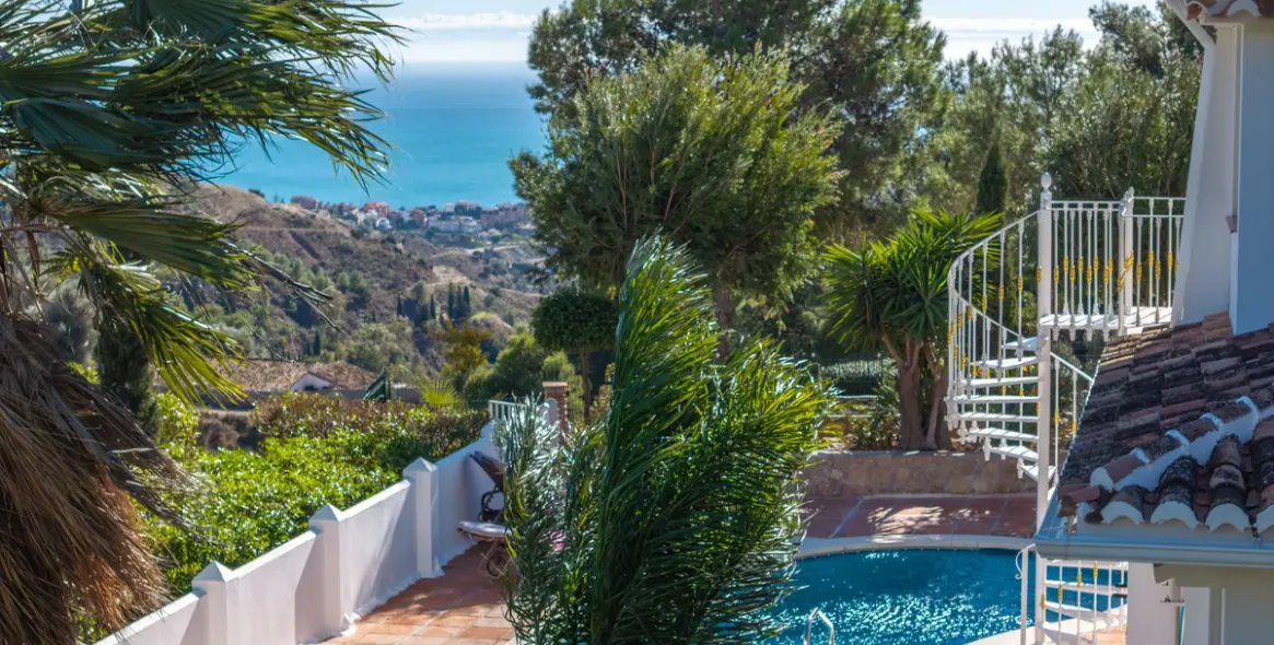 Sale of detached villa in Mijas 33