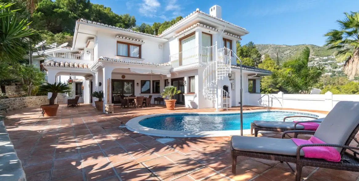 Sale of detached villa in Mijas 39